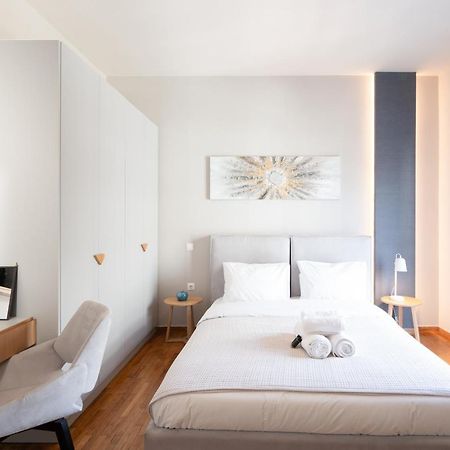 Classy Apartment In Koukaki, Walk To Metro & Acropolis Athena Bagian luar foto