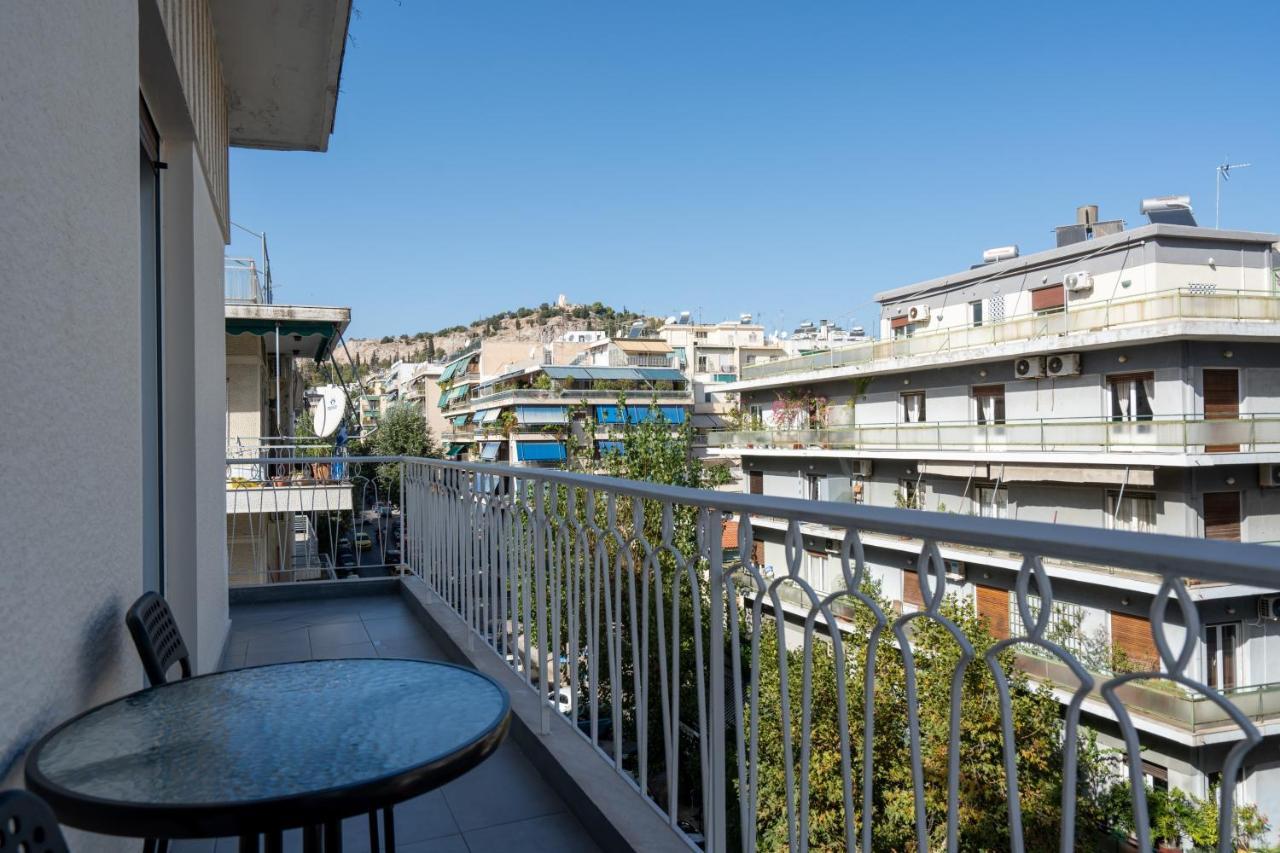 Classy Apartment In Koukaki, Walk To Metro & Acropolis Athena Bagian luar foto
